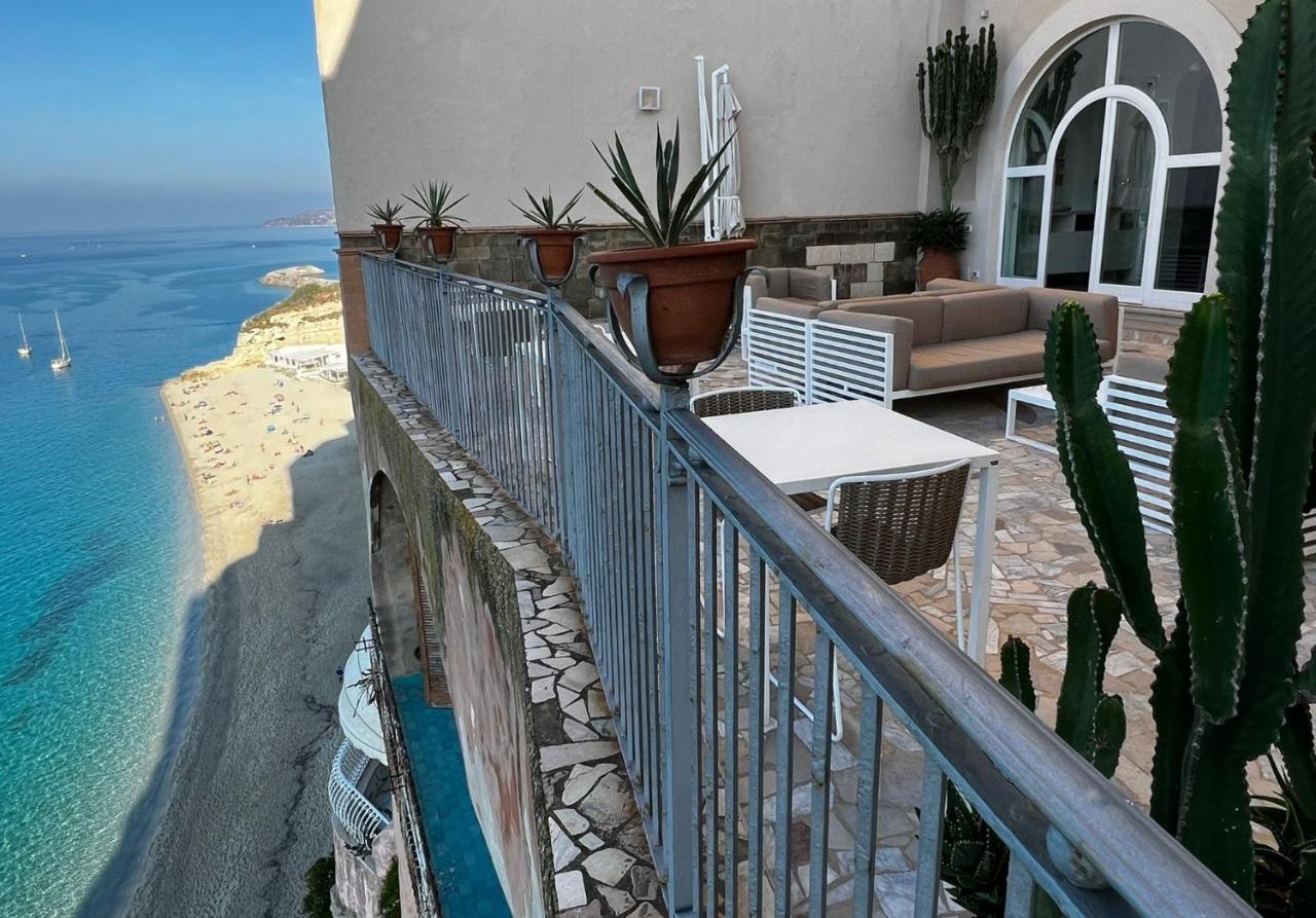La Dolce Vita A Tropea Extérieur photo