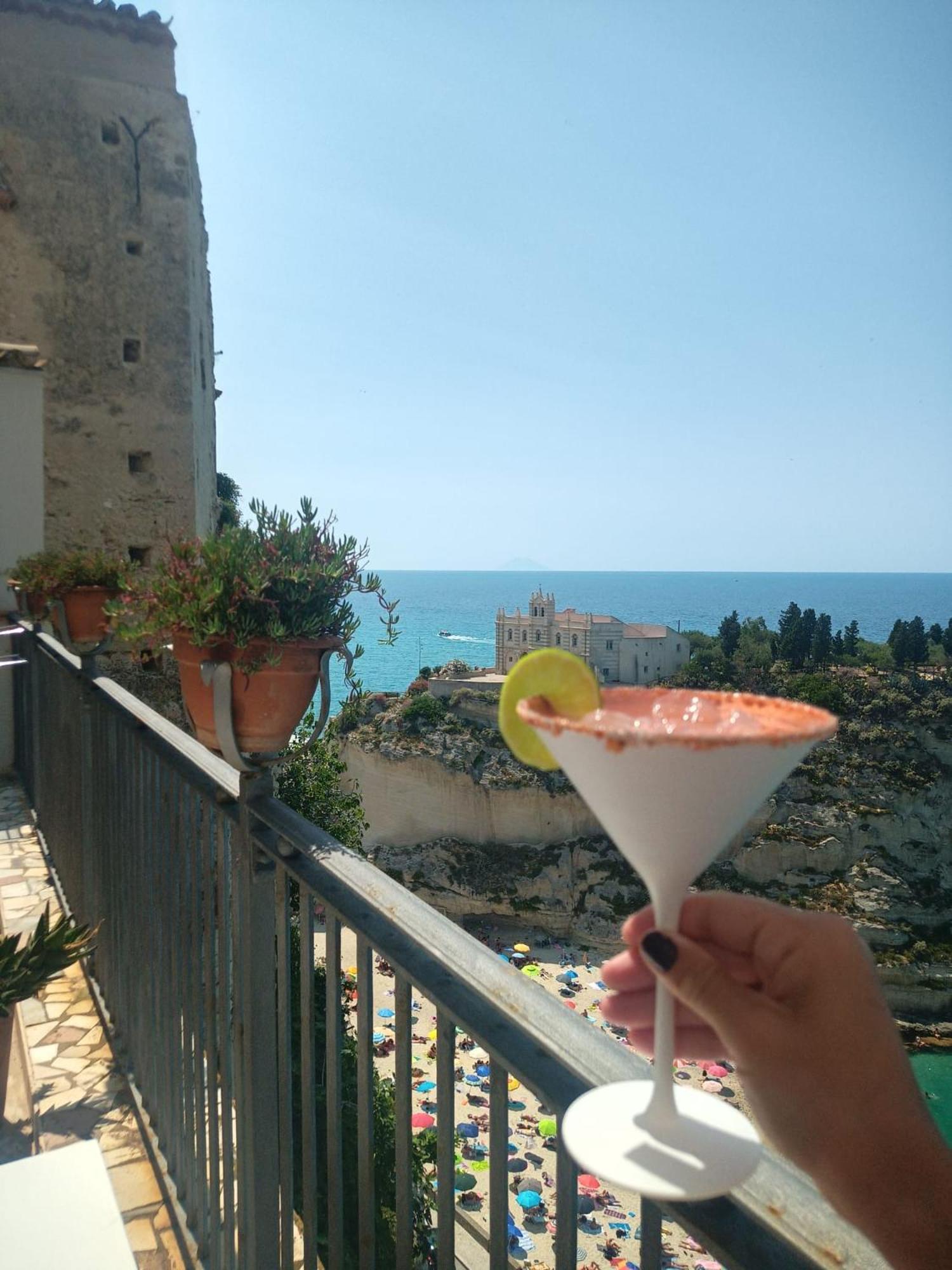 La Dolce Vita A Tropea Extérieur photo